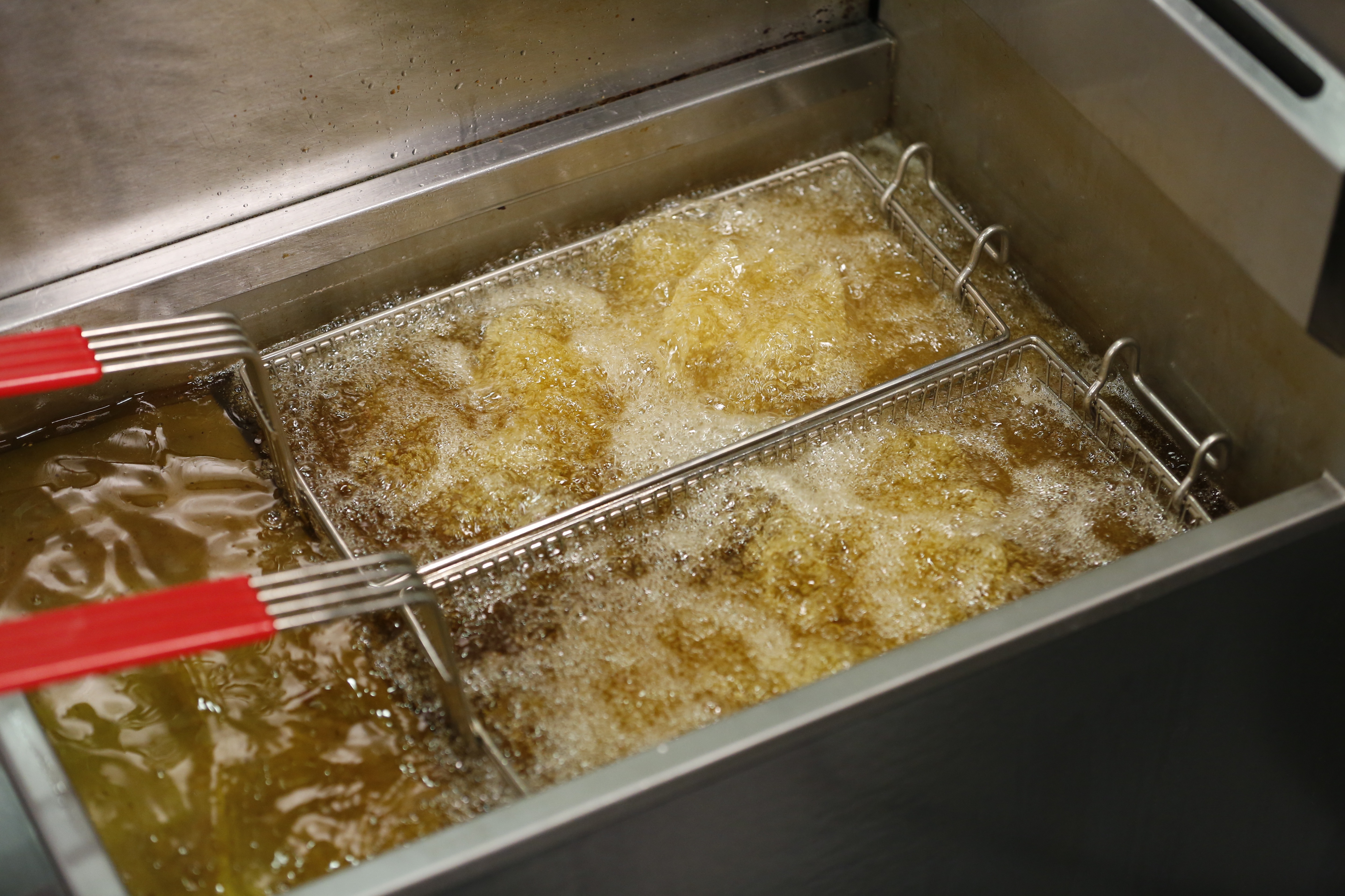 Commercial Deep Fryer Safety Tips
