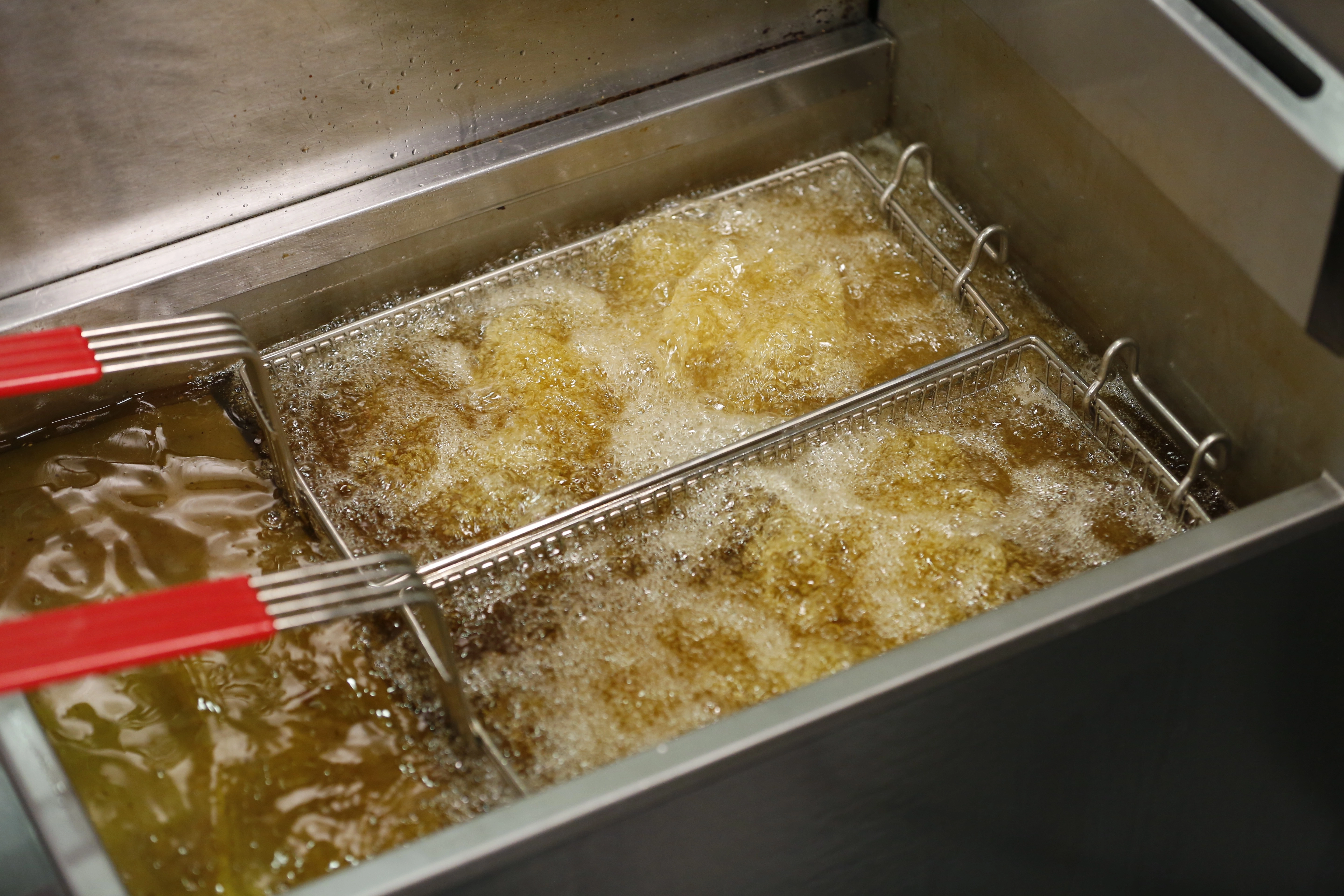 Commercial Deep Fryer Safety Tips - Smart Care